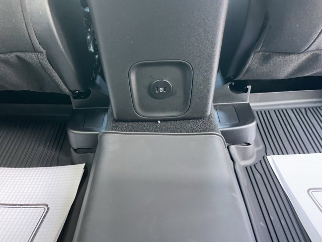 New 2025 Ford Escape Active w/ Active Premium Tech Pack image 60