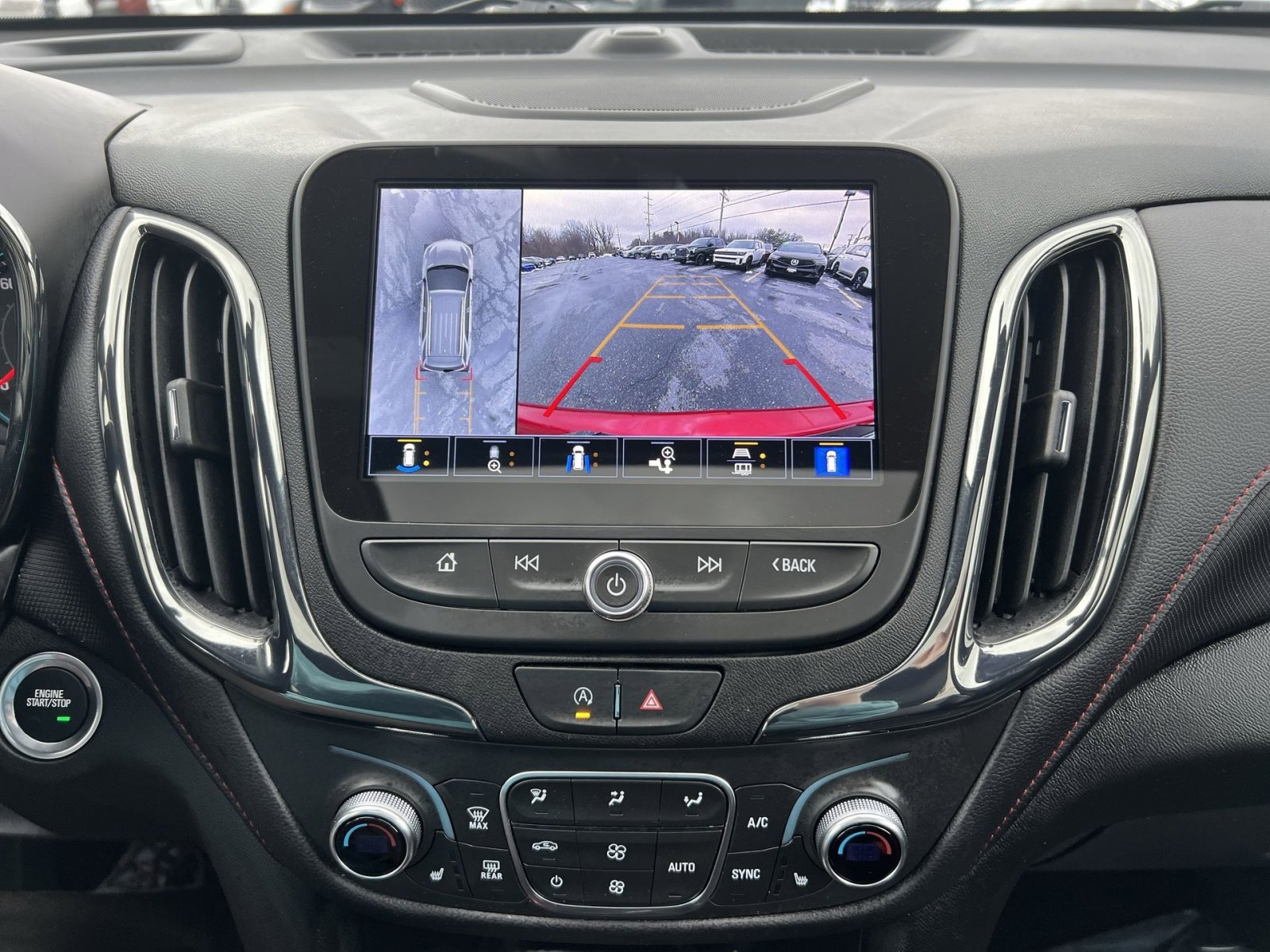 Used 2024 Chevrolet Equinox RS w/ RS Leather Package image 19