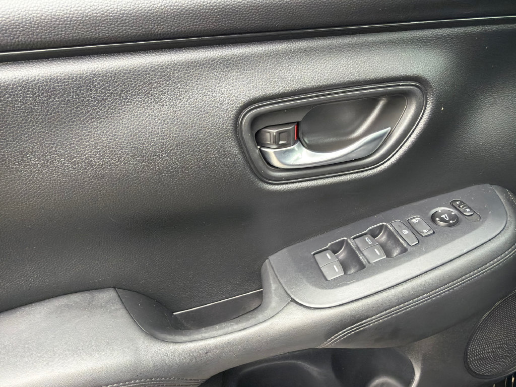 Used 2024 Honda HR-V LX image 30