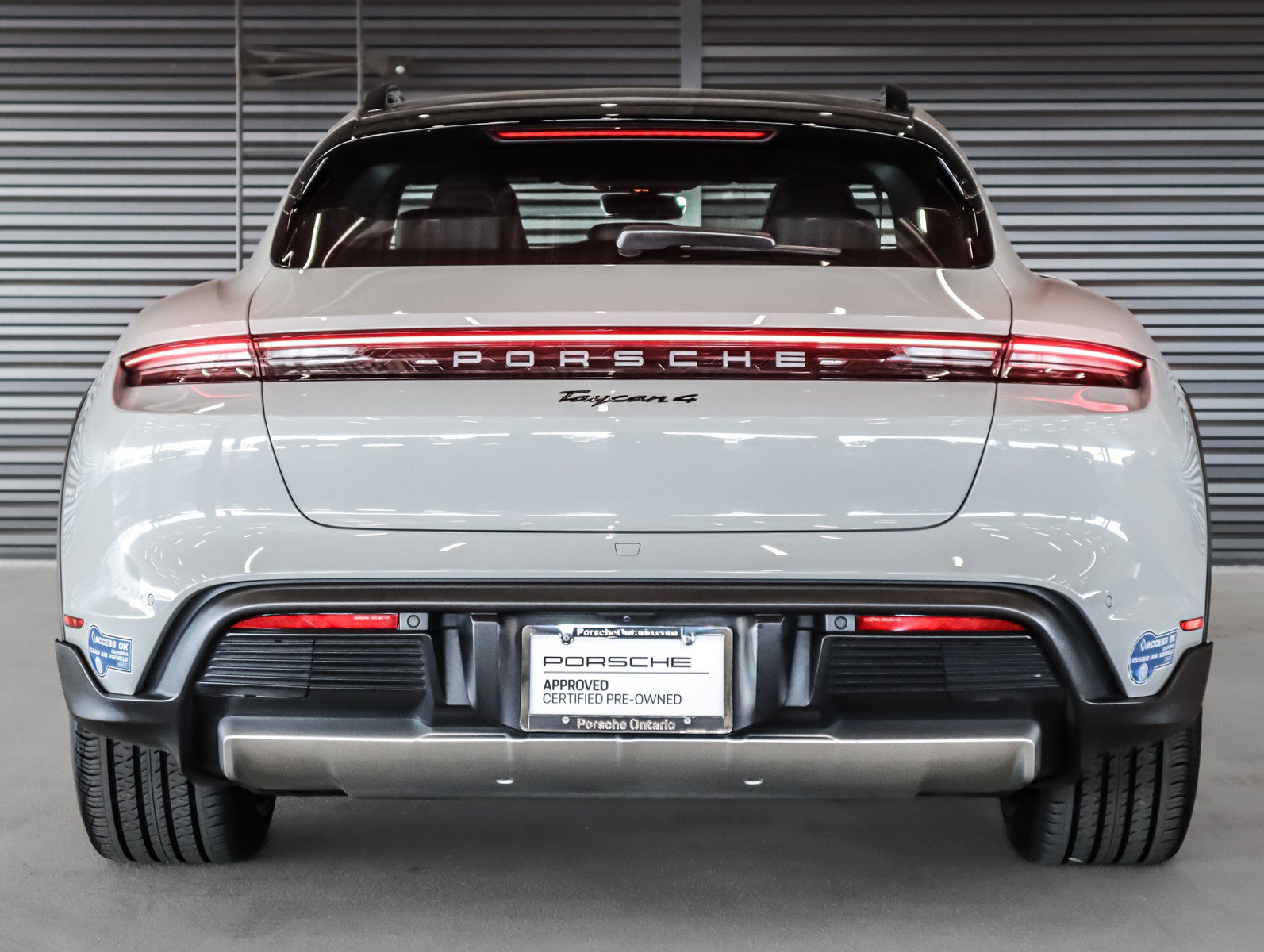 Used 2021 Porsche Taycan 4 Cross Turismo image 9