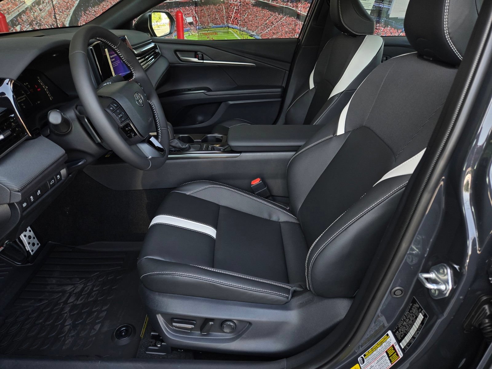 Certified 2026 Toyota Camry SE FWD image 15