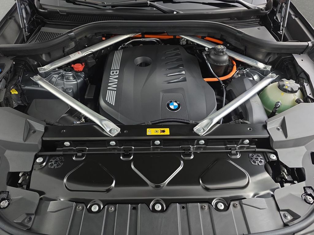 New 2026 BMW X5 xDrive50e w/ M Sport Package image 30
