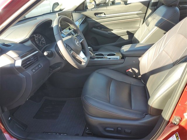 Certified 2023 Nissan Altima 2.5 SR w/ SR Premium Package image 18