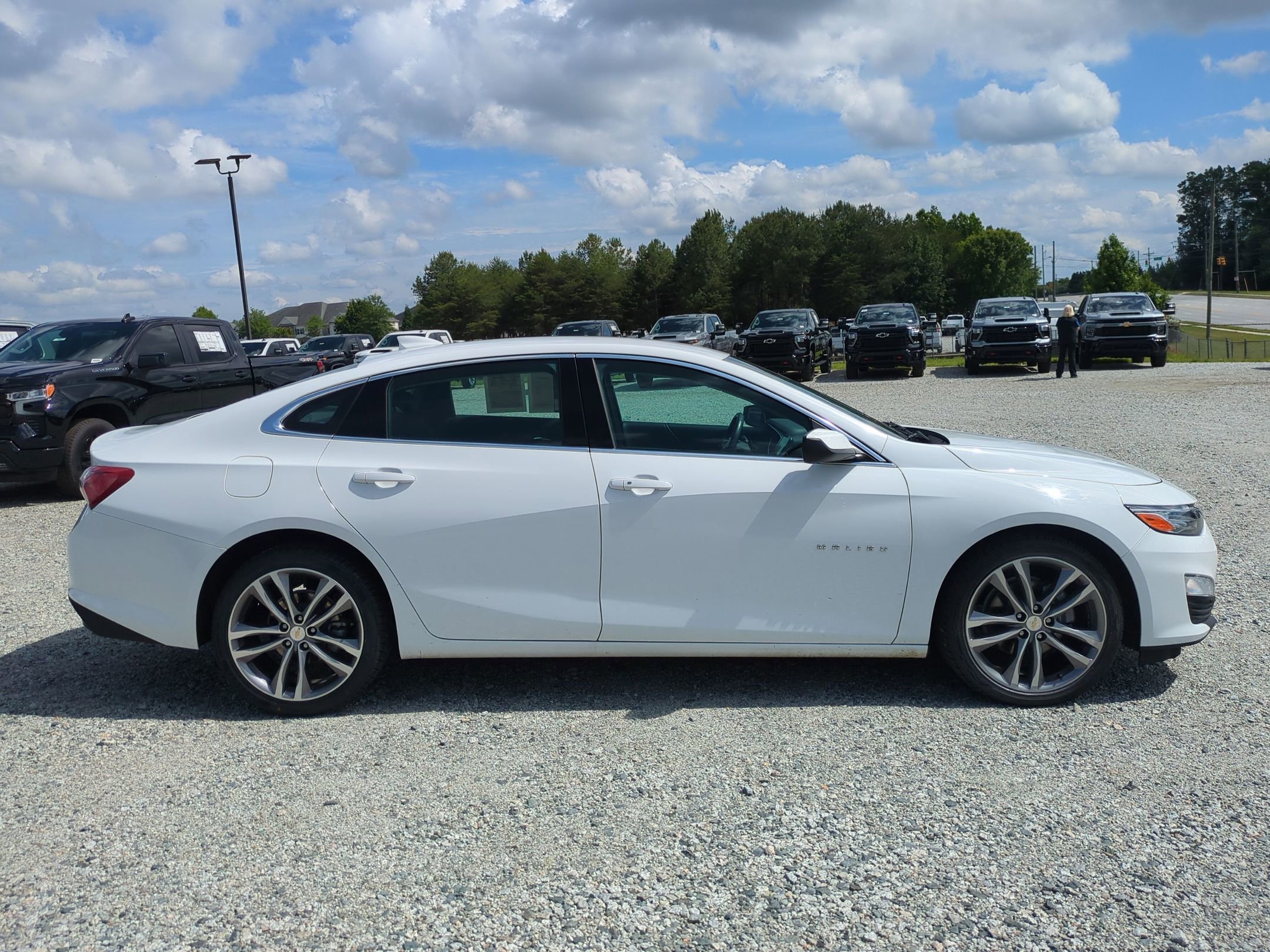 Used 2024 Chevrolet Malibu LT FWD image 11