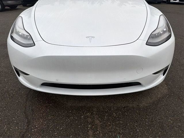 Used 2020 Tesla Model Y Long Range image 18