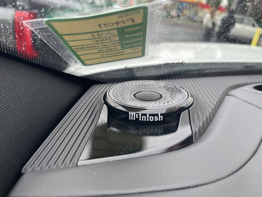 Used 2021 Jeep Grand Cherokee L Overland w/ Advanced Protech Group III image 10