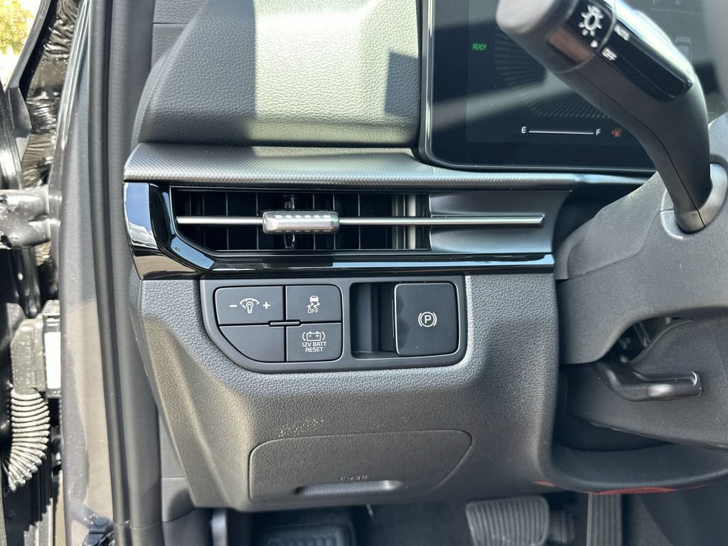New 2027 Kia Sportage S FWD image 25