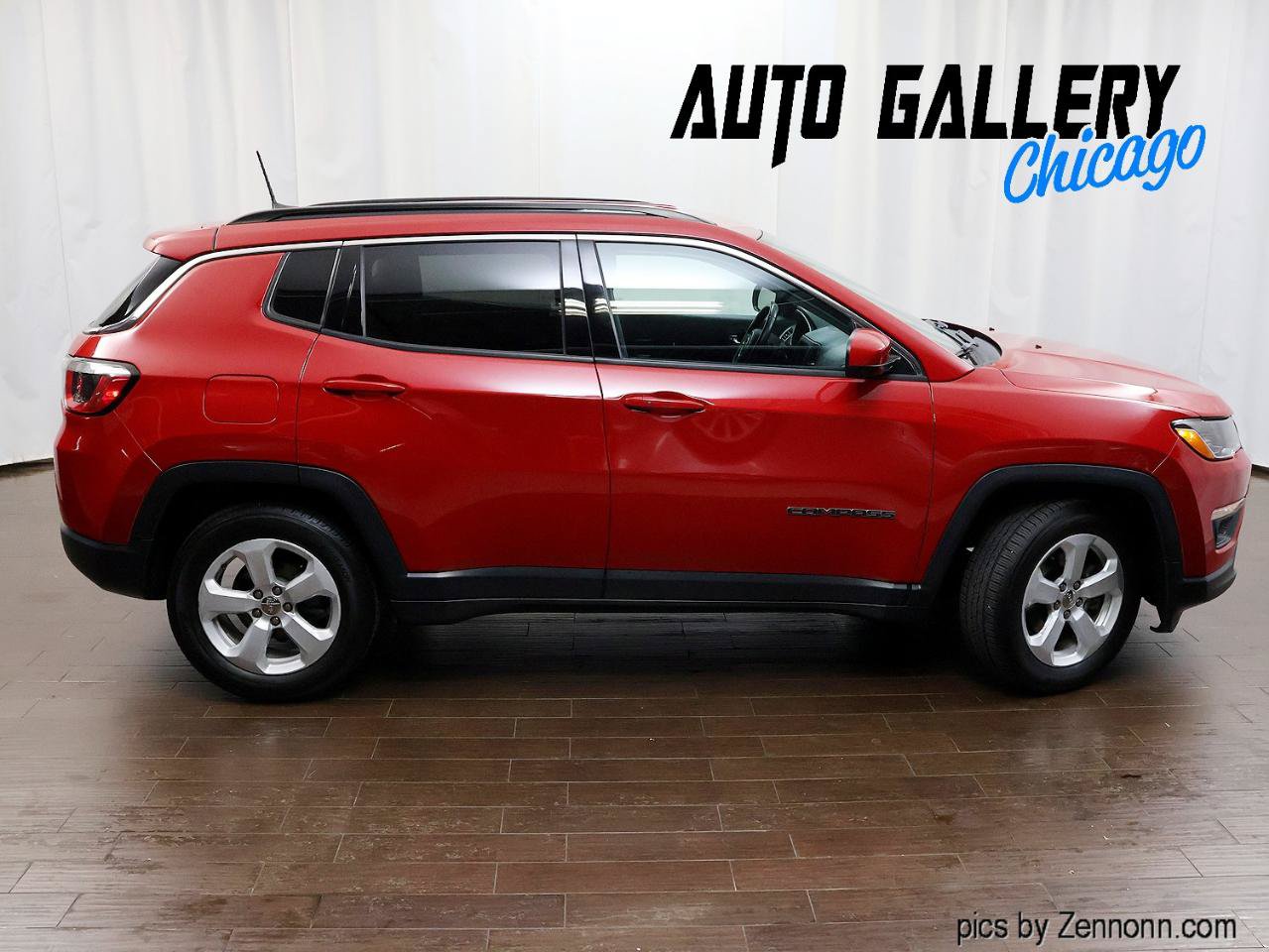 Used 2019 Jeep Compass Latitude FWD image 6