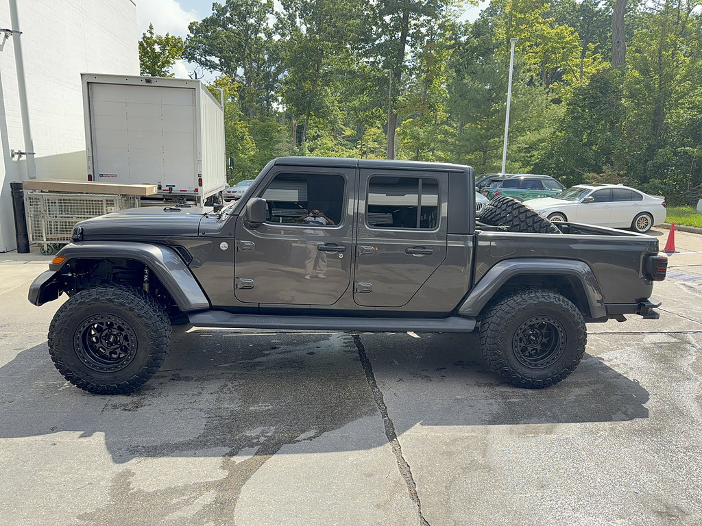 Used 2021 Jeep Gladiator Overland w/ Cold Weather Group AWD/4WD video 2