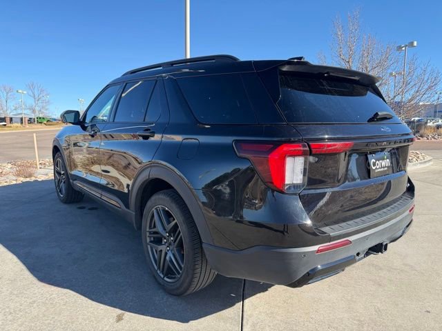 Used 2025 Ford Explorer ST-Line w/ ST-Line Street Pack image 5