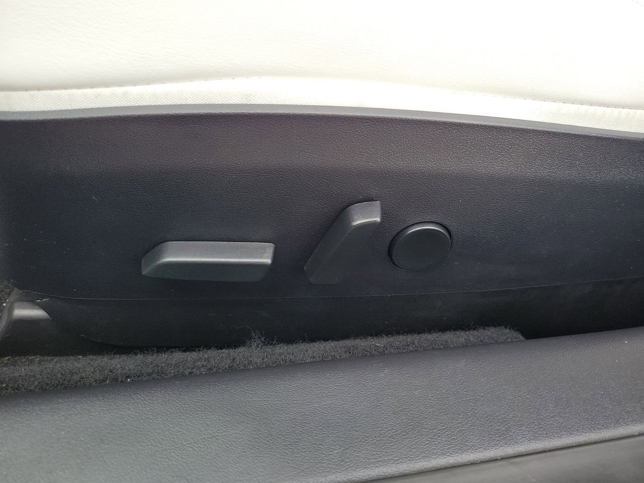 Used 2020 Tesla Model 3 image 19