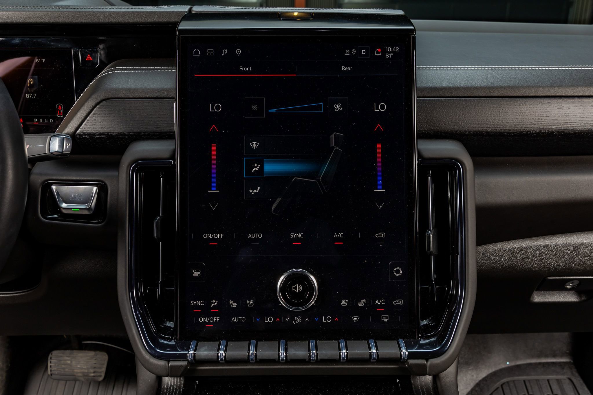 Used 2026 GMC Yukon AT4 Ultimate image 25