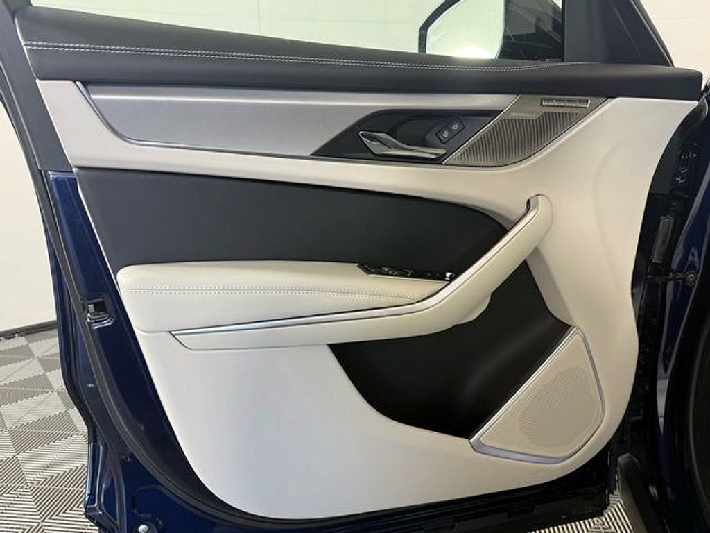 New 2026 Jaguar F-PACE R-Dynamic S AWD/4WD image 26
