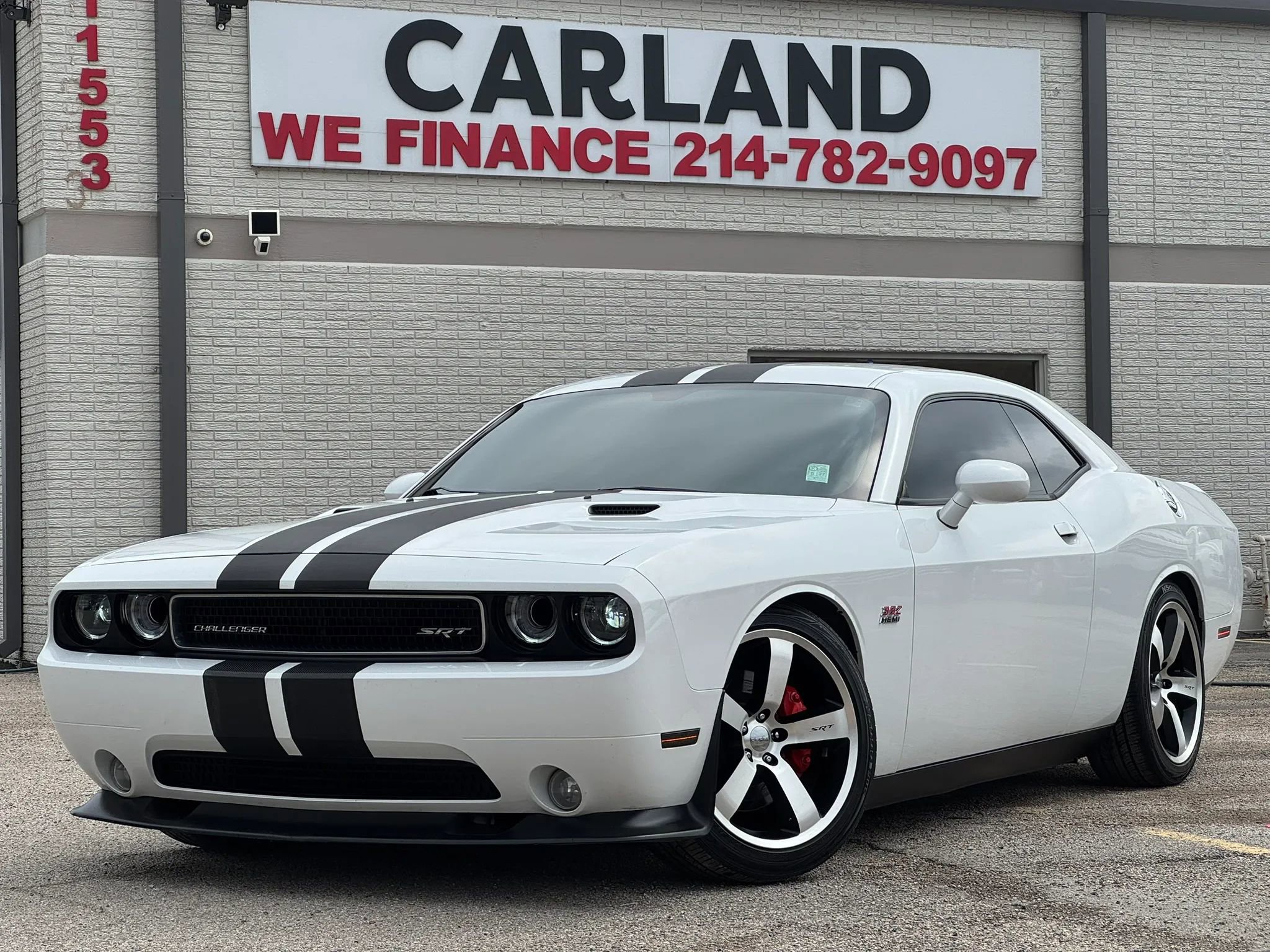 Used 2012 Dodge Challenger SRT8 RWD image 1