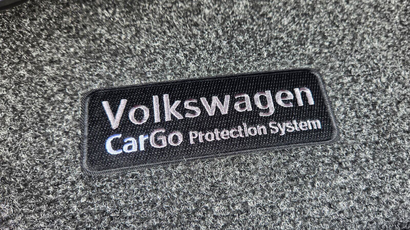 Certified 2025 Volkswagen Taos SEL w/ Black Wheel Plus Package AWD/4WD image 59