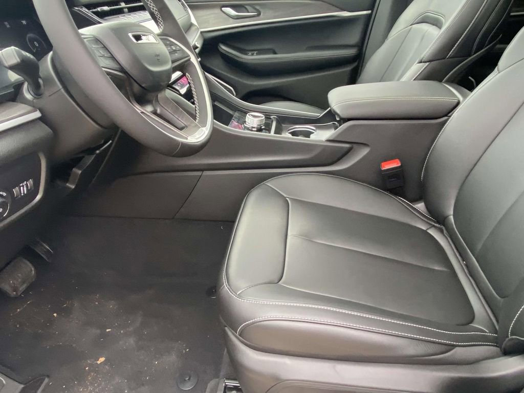 New 2026 Jeep Grand Cherokee Limited w/ Limited Altitude Package RWD image 13