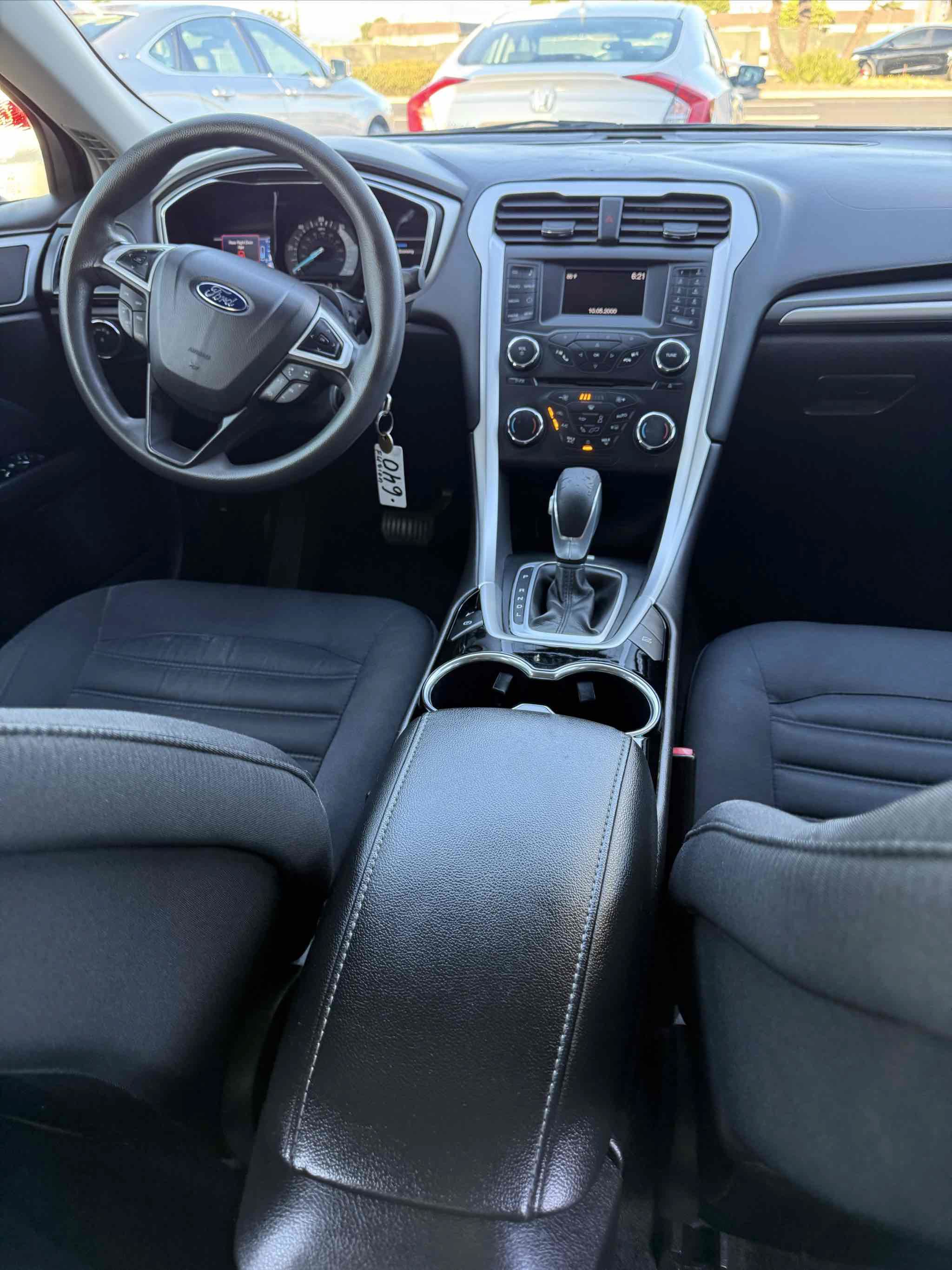 Used 2016 Ford Fusion SE FWD image 47