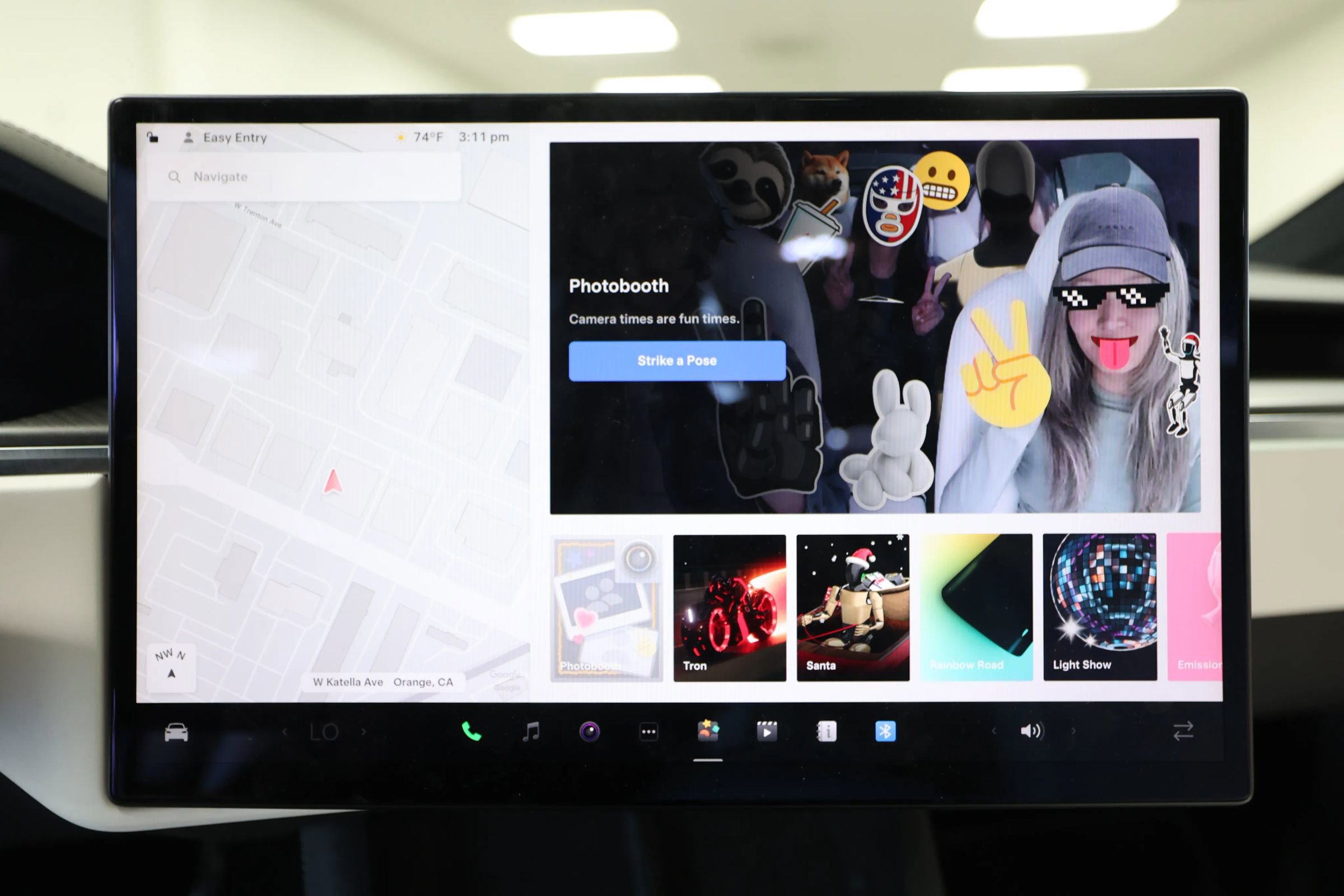 Used 2022 Tesla Model X Plaid image 70