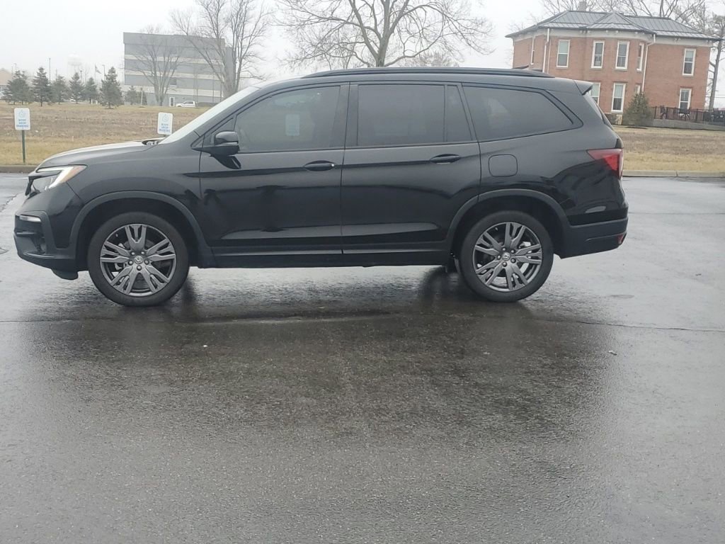 Used 2022 Honda Pilot Sport image 4