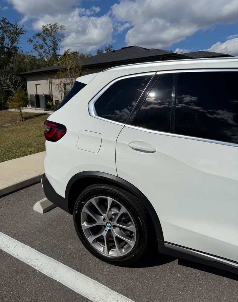 Used 2022 BMW X5 xDrive40i image 5
