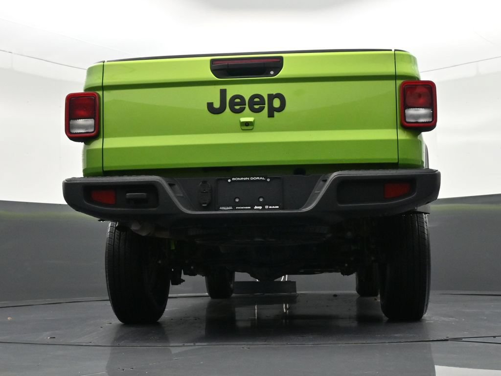 Used 2025 Jeep Gladiator Sport AWD/4WD image 26