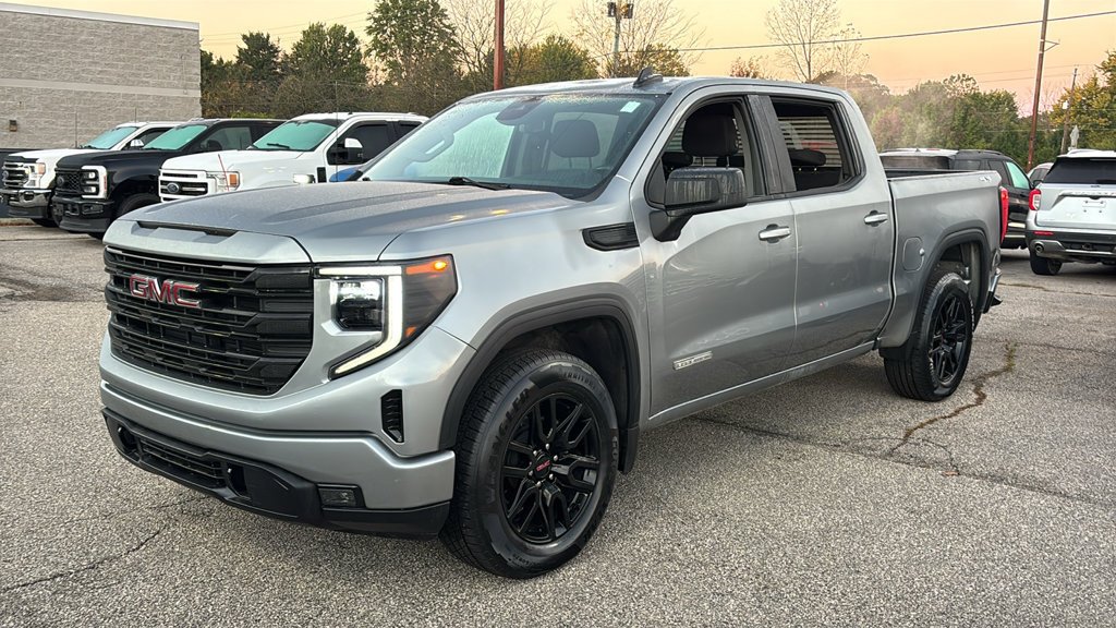 Used 2024 GMC Sierra 1500 Elevation AWD/4WD image 2