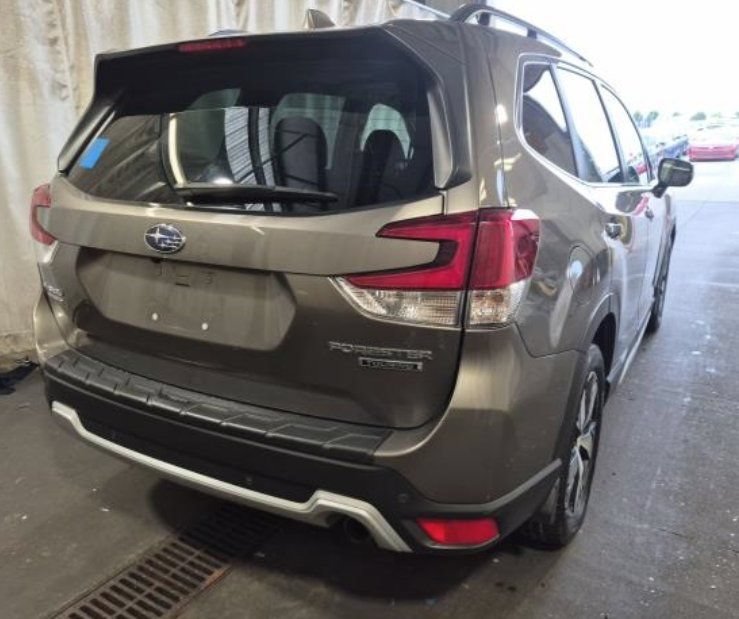 Used 2020 Subaru Forester Touring AWD/4WD image 5