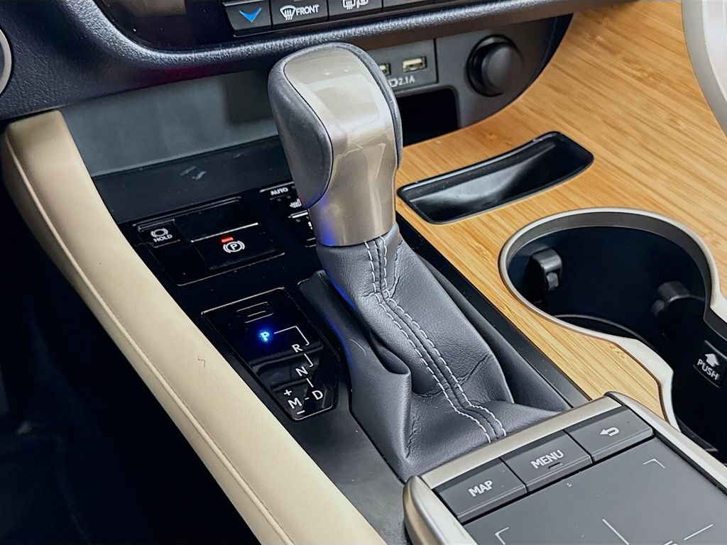 Certified 2021 Lexus RX 350L FWD w/ Premium Package image 17