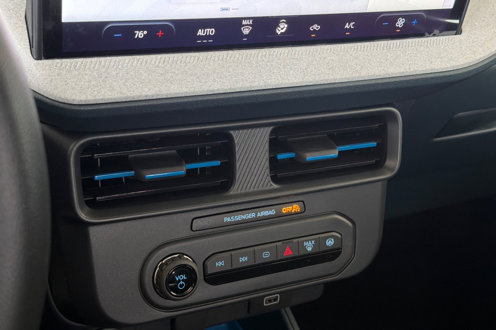 New 2026 Ford Maverick XLT FWD image 21