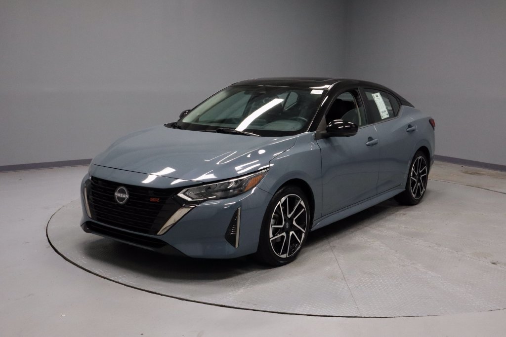 Certified 2025 Nissan Sentra SR w/ SR Premium Package FWD image 6