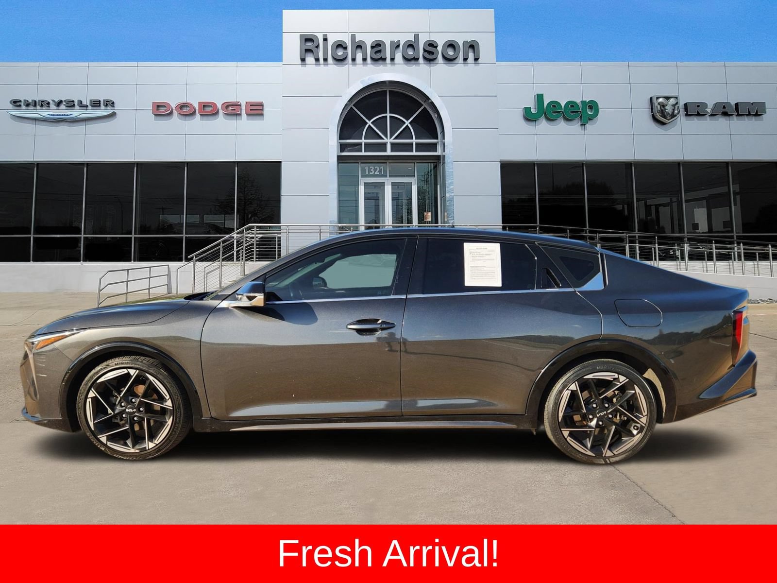 Used 2025 Kia K4 GT-Line FWD image 3