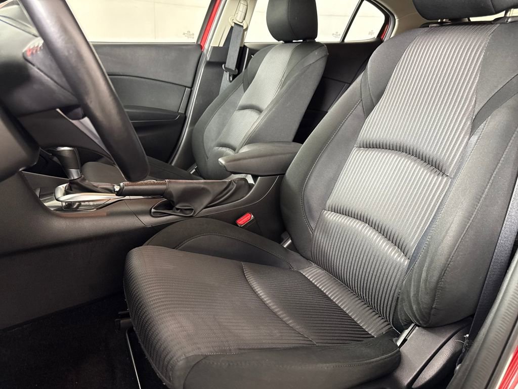 Used 2016 MAZDA MAZDA3 i Touring image 10