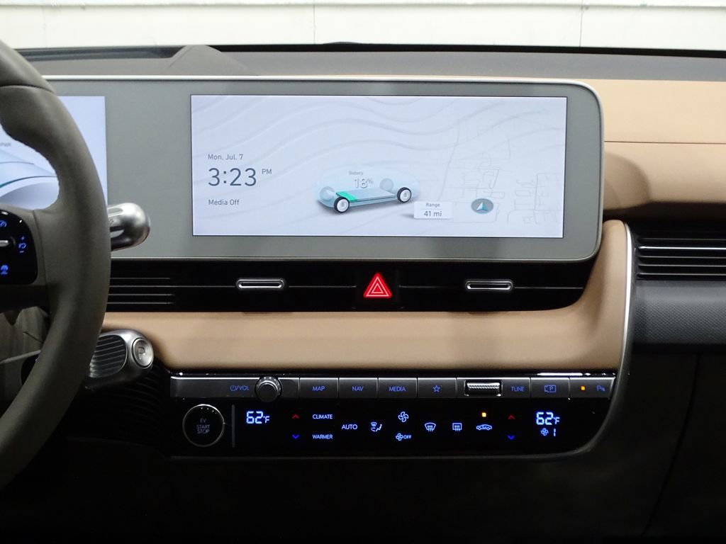 Used 2024 Hyundai Ioniq 5 Limited image 35