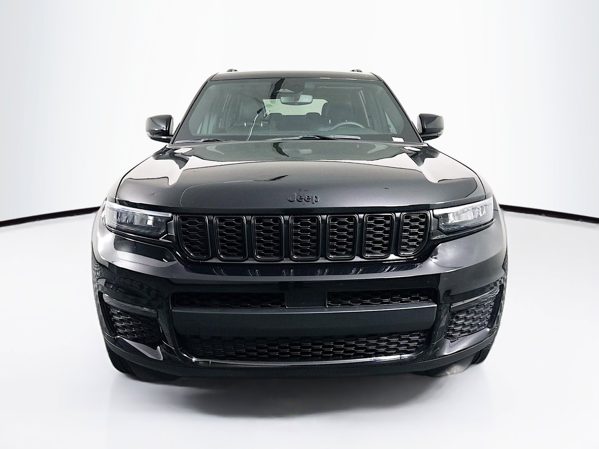 Used 2024 Jeep Grand Cherokee L Limited w/ Black Appearance Package image 2