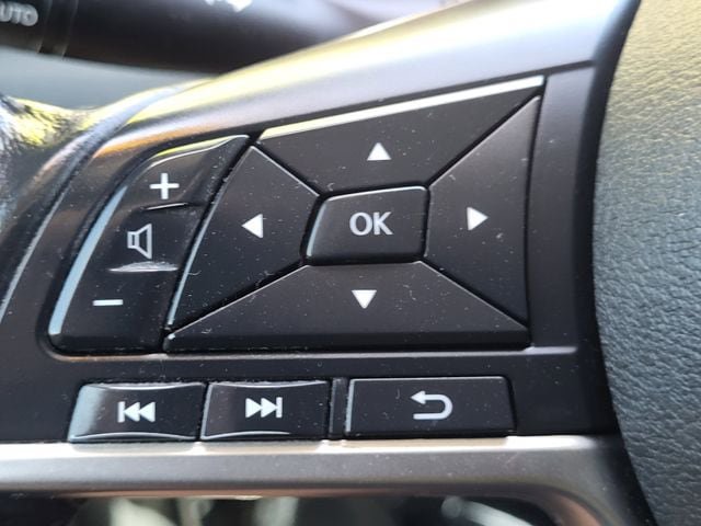 Certified 2021 Nissan Sentra SV FWD image 11