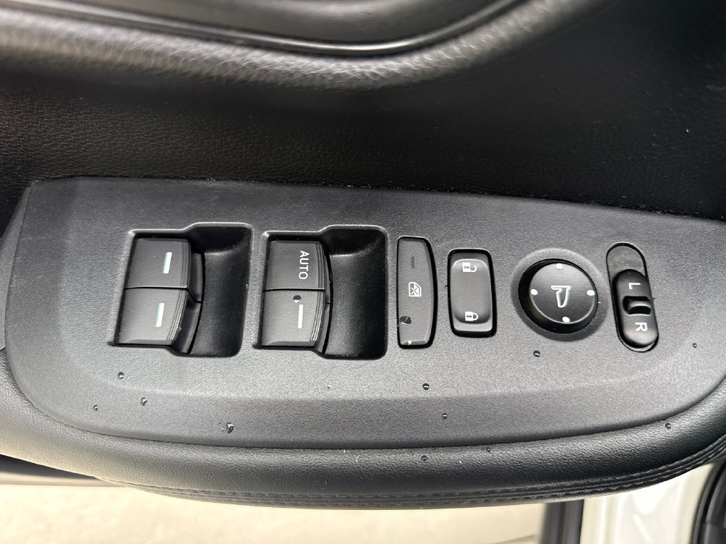Certified 2023 Honda HR-V LX image 15