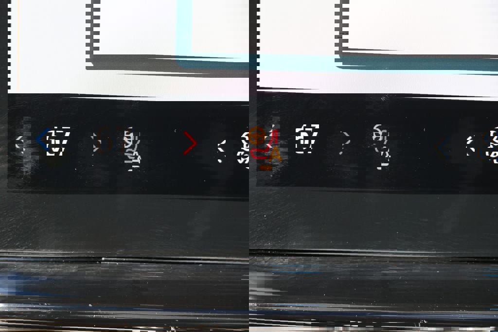 Used 2025 Ford Expedition Active image 20