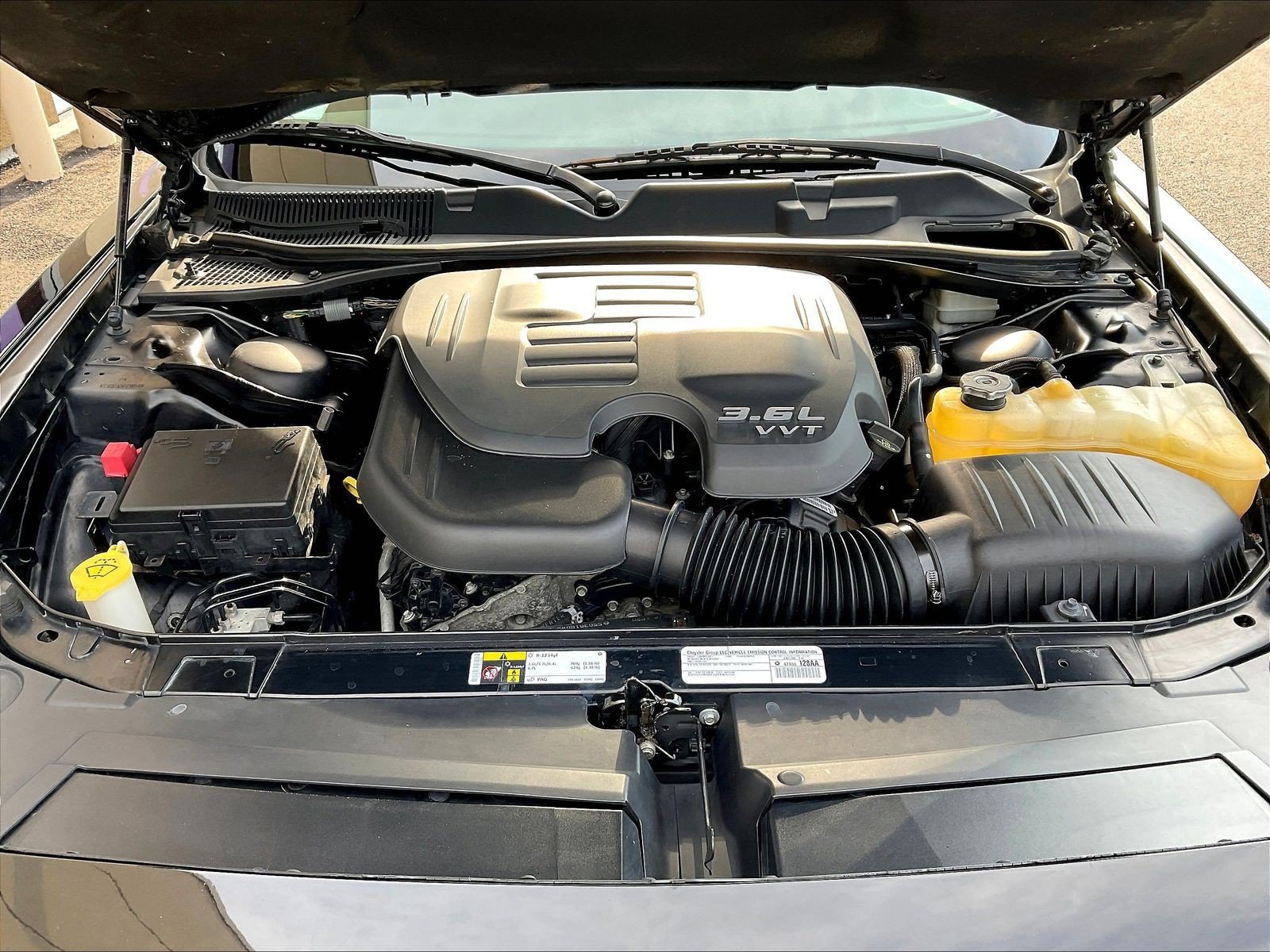 Used 2015 Dodge Challenger SXT w/ Super Sport Group (SS/T) RWD image 28