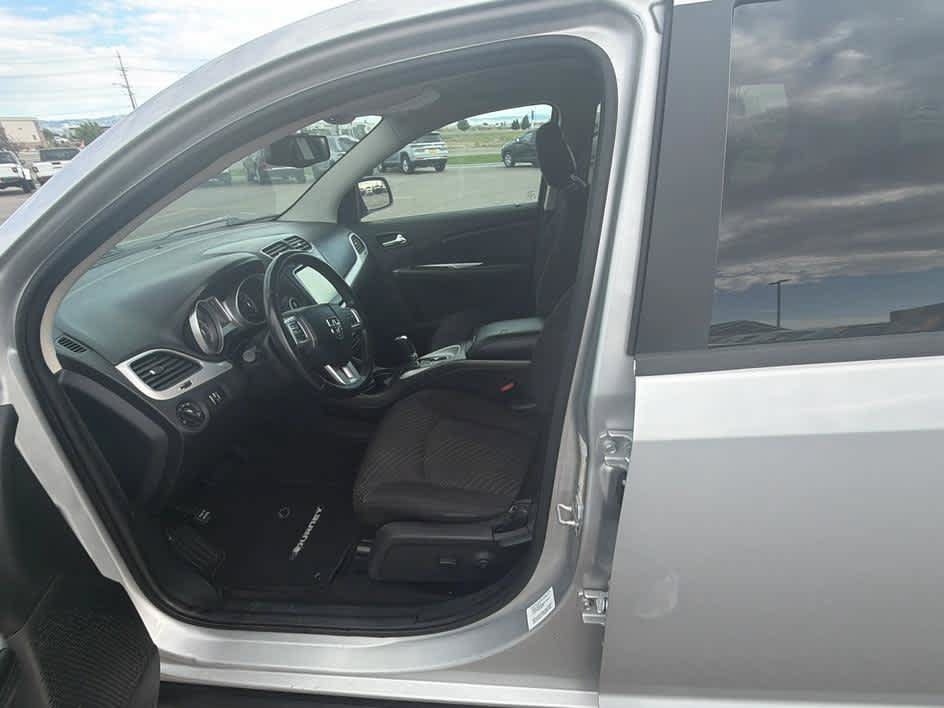 Used 2014 Dodge Journey SXT w/ Flexible Seating Group FWD image 12