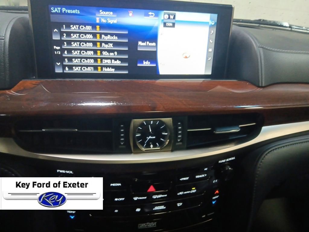 Used 2020 Lexus LX 570 4WD w/ Luxury Package image 40