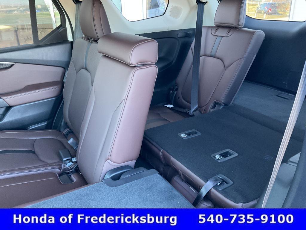 Certified 2025 Honda Pilot Elite image 17