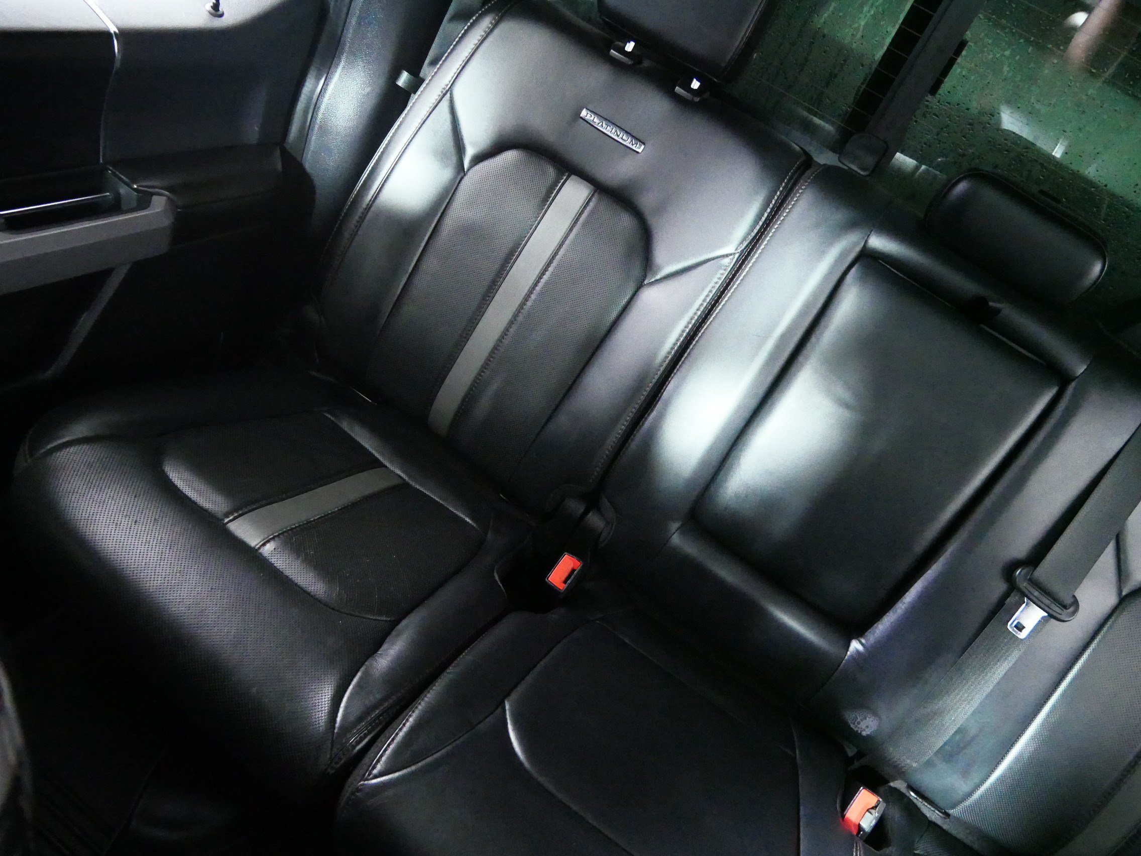 Used 2018 Ford F150 Platinum w/ Equipment Group 701A Luxury AWD/4WD image 12