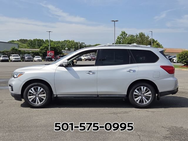 Used 2020 Nissan Pathfinder SV FWD image 2