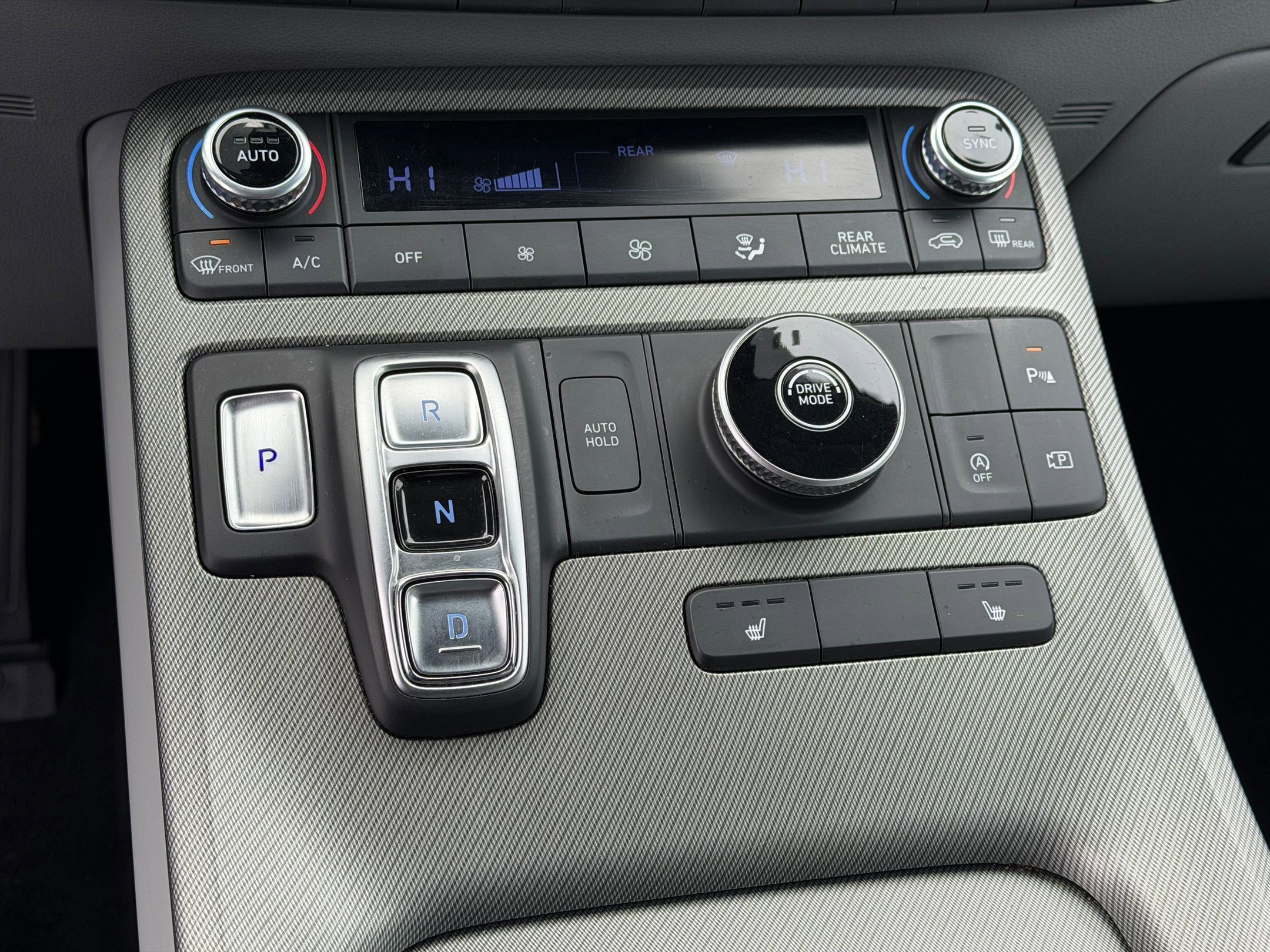 Used 2024 Hyundai Palisade SEL FWD image 19