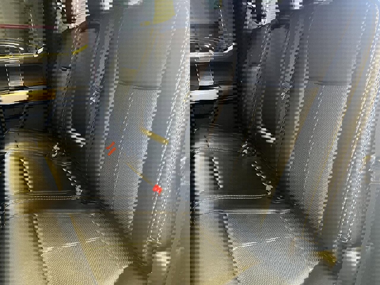 Used 2019 Ford F150 Lariat image 29