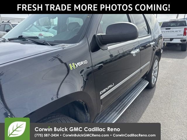 Used 2010 GMC Yukon Denali AWD/4WD image 3