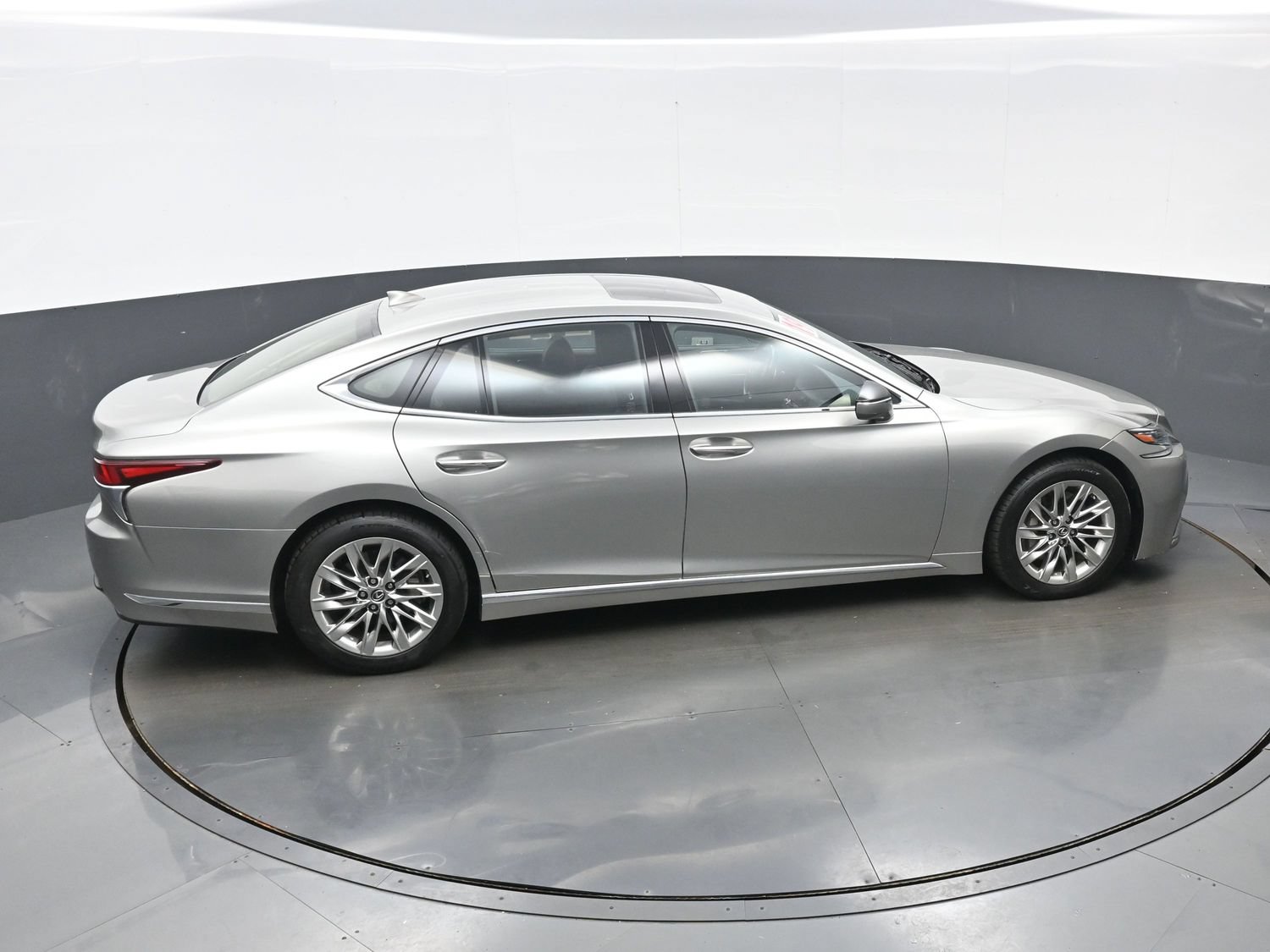 Used 2019 Lexus LS 500 AWD w/ Accessory Package (Z2) image 43