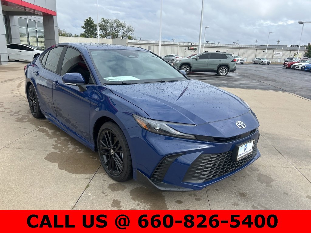 New 2026 Toyota Camry SE image 3