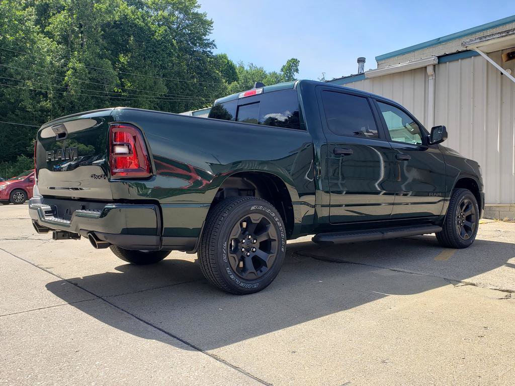 New 2026 RAM 1500 Express AWD/4WD image 3