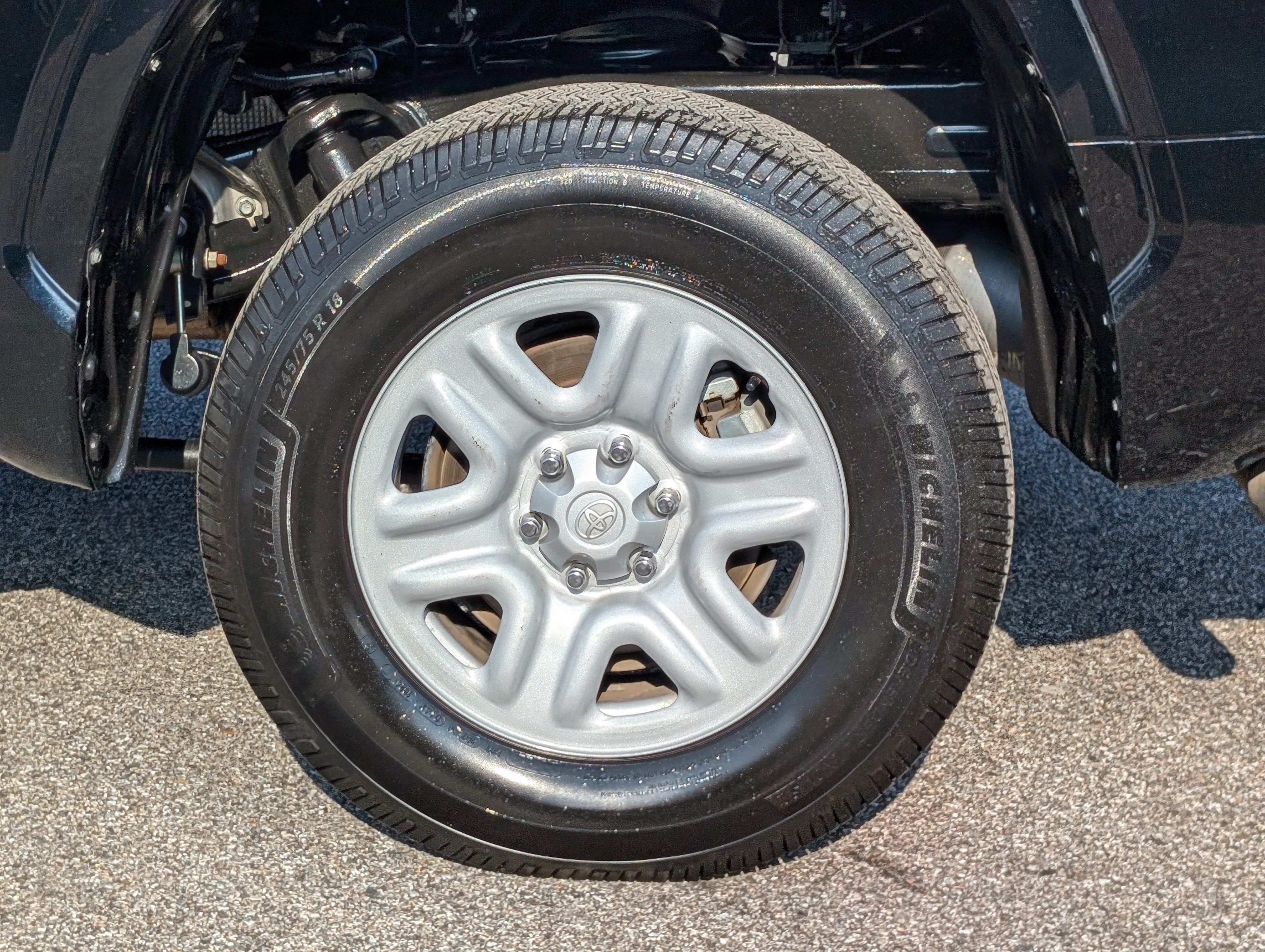 Used 2025 Toyota Tundra SR AWD/4WD image 9